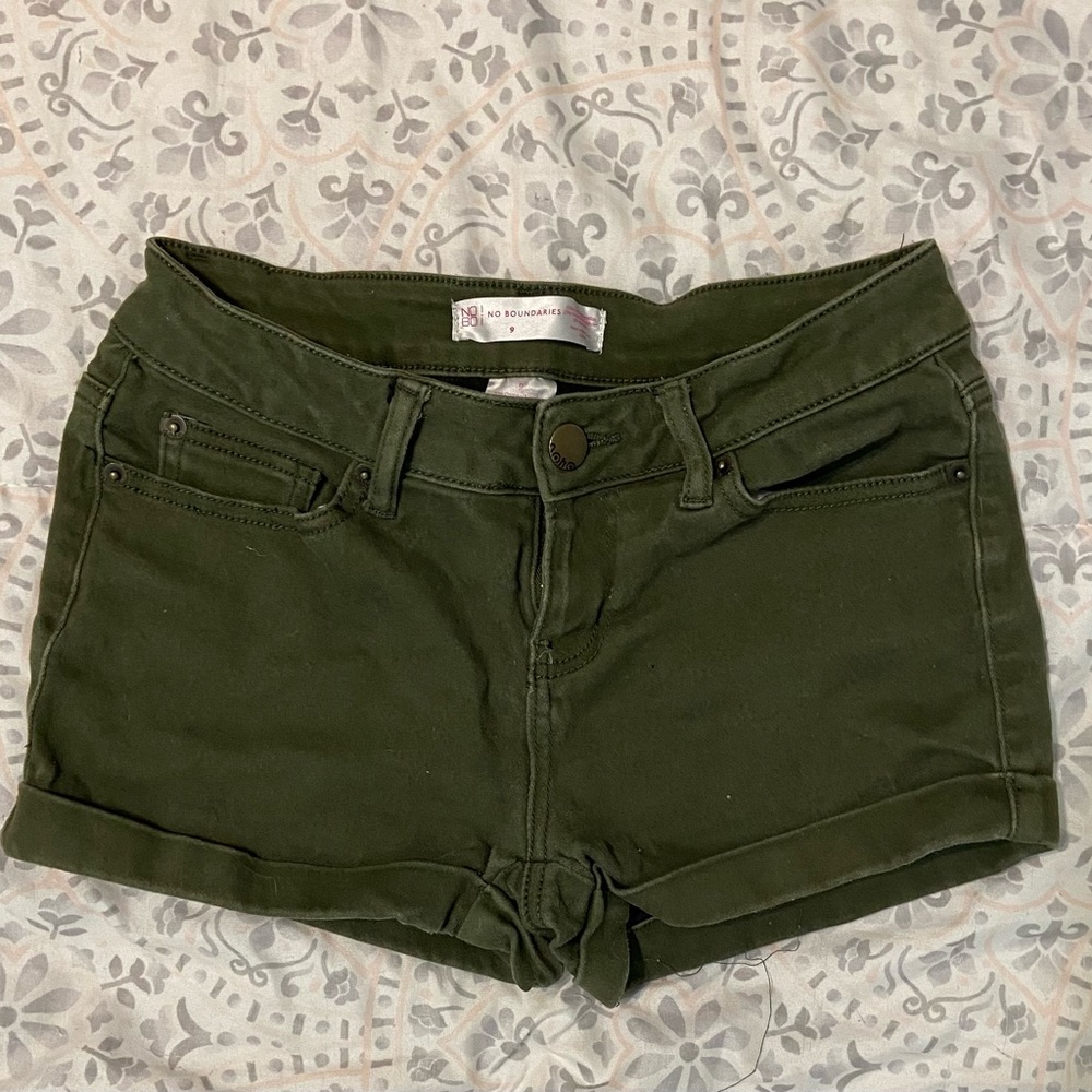 No Boundaries Short Shorts